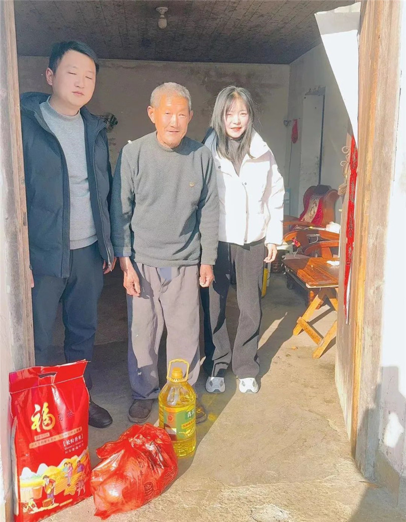 1706085612374049.jpg 640 (1).jpg